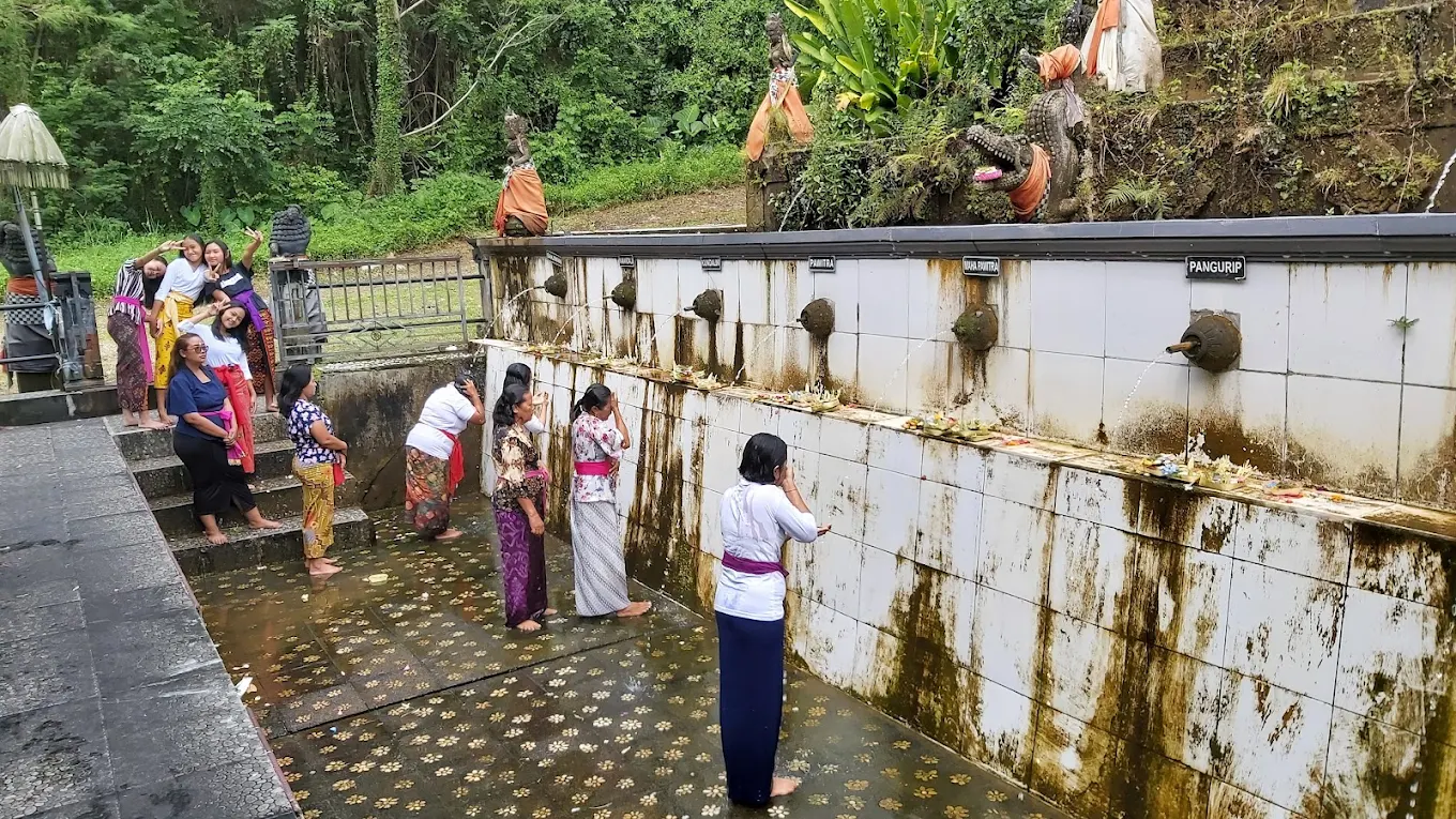 Melukat places in Bali