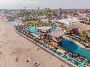 seminyak beach club,canggu beach club bali 