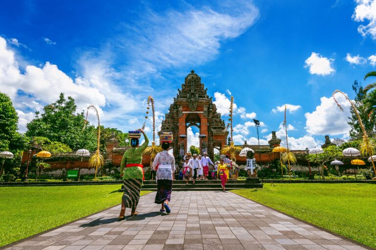 BALI, INDONESIA - APIRL 26, 2017 : Balinese people in traditiona
